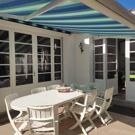 別荘 Maison Charmante Pres Et Foret, 5 Ch., Jardin, Parking, Quartier Calme - Fr-1-652-2