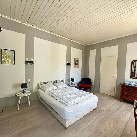 別荘 Maison Charmante Pres Et Foret, 5 Ch., Jardin, Parking, Quartier Calme - Fr-1-652-2