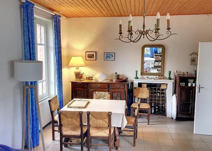 Maison Charmante Pres Et Foret, 5 Ch., Jardin, Parking, Quartier Calme - Fr-1-652-2