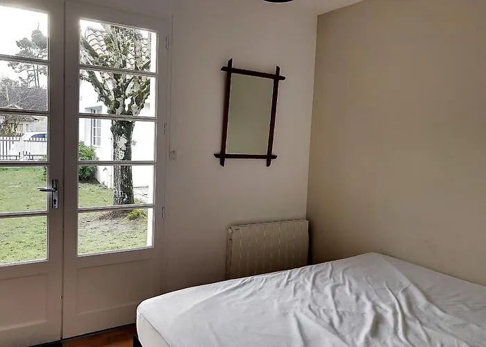 Maison Charmante Pres Et Foret, 5 Ch., Jardin, Parking, Quartier Calme - Fr-1-652-2 בית נופש סן ז'אן דה מון