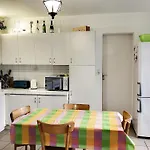 Maison Charmante Pres Et Foret, 5 Ch., Jardin, Parking, Quartier Calme - Fr-1-652-2