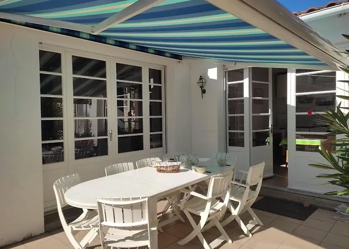 Casa de Férias Maison Charmante Près Et Forêt, 5 Ch., Jardin, Parking, Quartier Calme - Fr-1-652-2